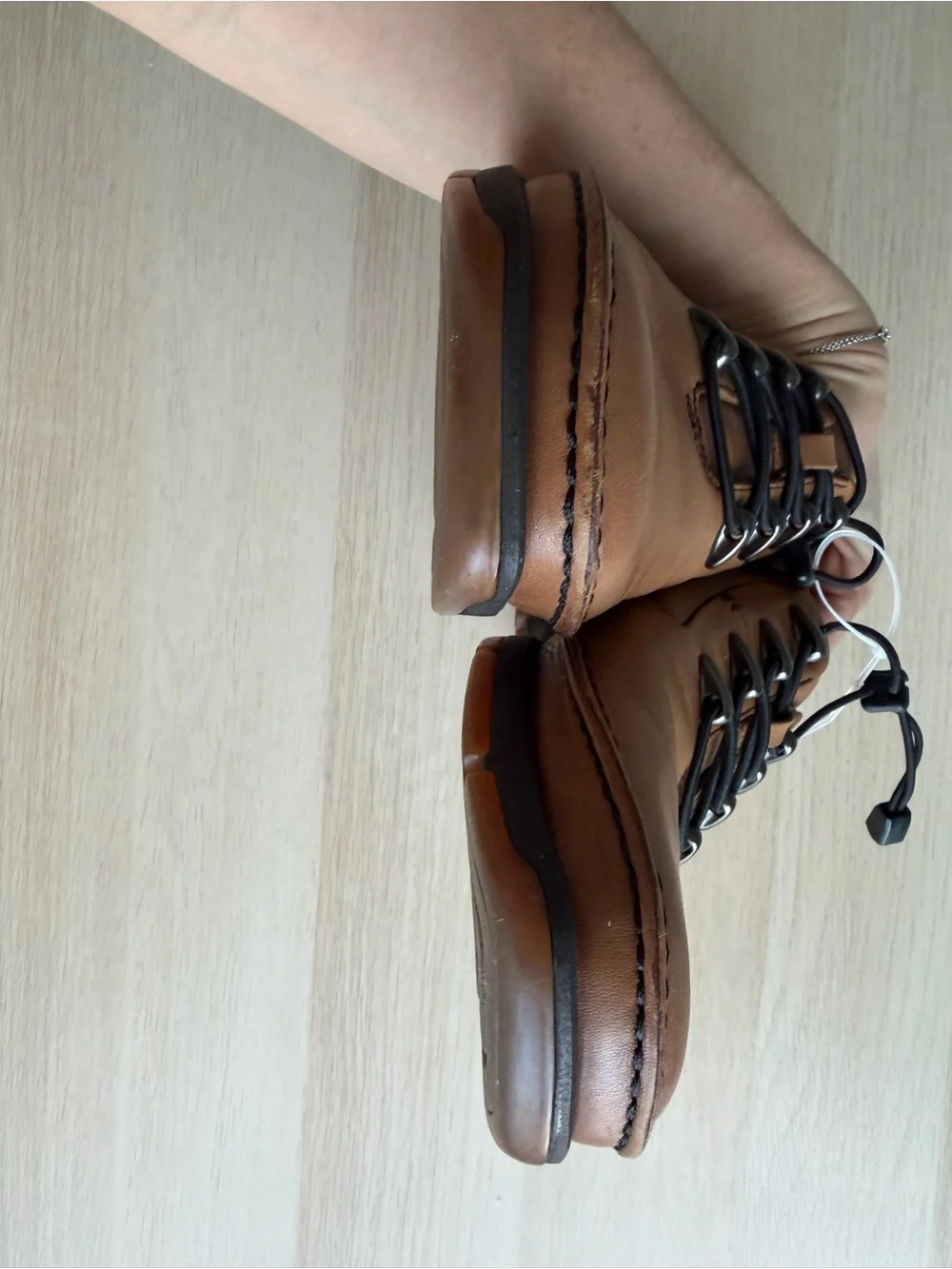 I.Travel Men's Leather Moc Toe Casual Shoes Size 9 (42 EUR) Tan Bungee Lace